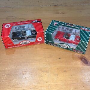 Texaco GearBox collectible 2  1956 Ford Thunderbirds
